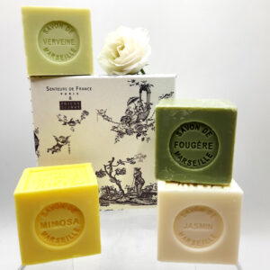 Coffret savonnette jasmin, mimosa, fougère, verveine