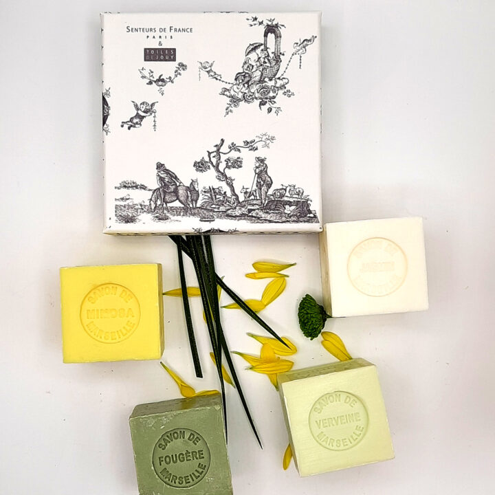 Coffret savonnette jasmin, mimosa, fougère, verveine