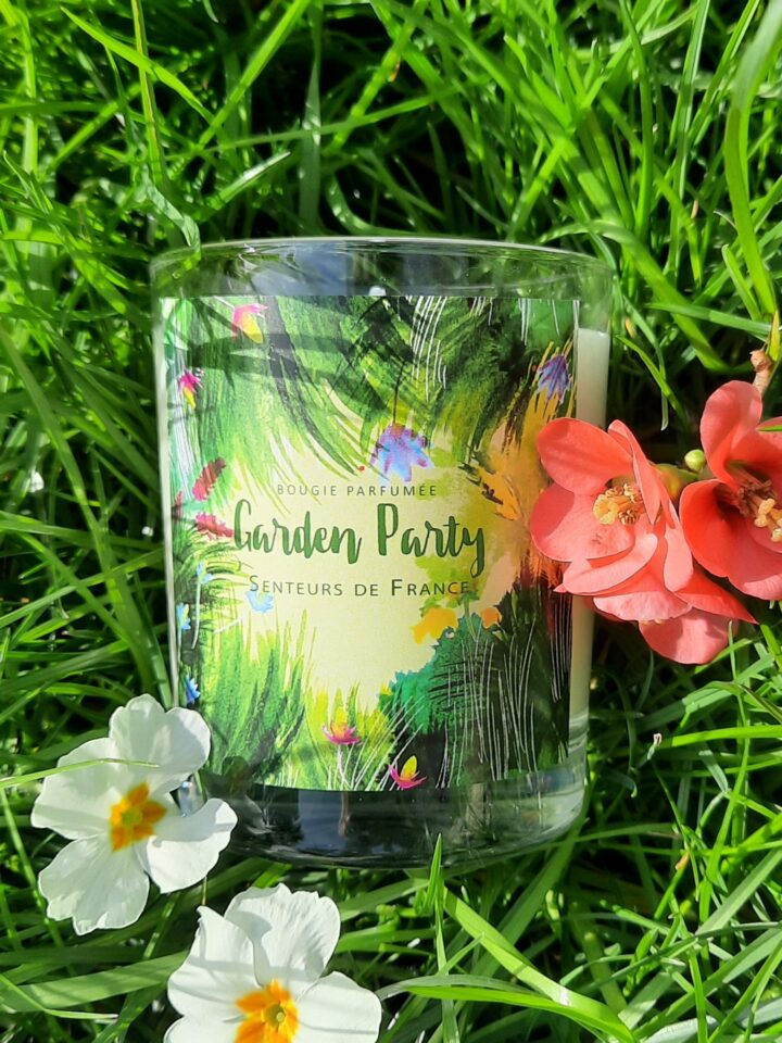 Bougie parfumée herbe coupée illustrée Garden Party