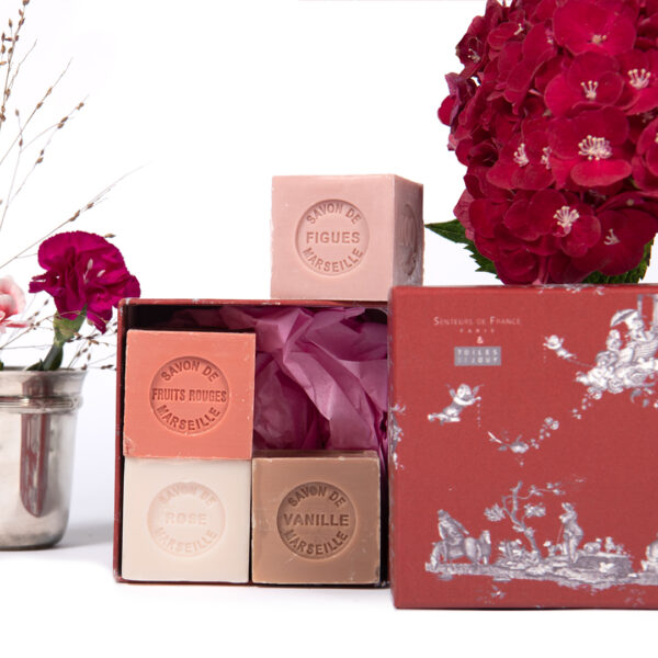 Coffret savonnettes parfumées rose, fruits rouges, vanille, figue